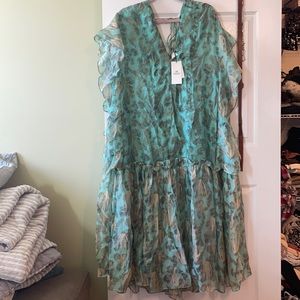 H&M CONSCIOUS exclusive NWT super sized mummy in size small